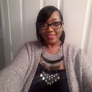 Meet your Posher, Latasha